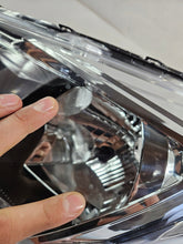 Laden Sie das Bild in den Galerie-Viewer, Frontscheinwerfer Mitsubishi Space W Star FALSE Scheinwerfer Headlight SCH8683153560me
