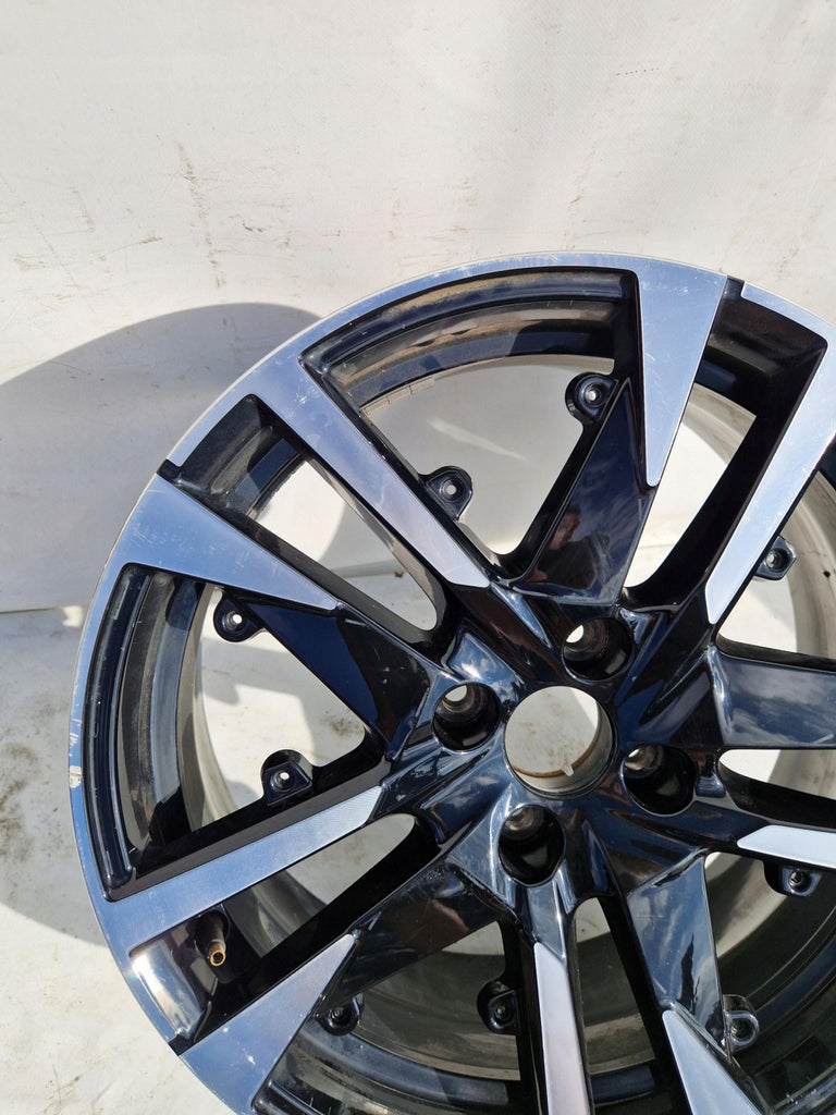 1x Alufelge 18 Zoll 7.0" 4x108 35ET 9828186880 Peugeot 2008 Ii Rim Wheel FEL9608129756nm