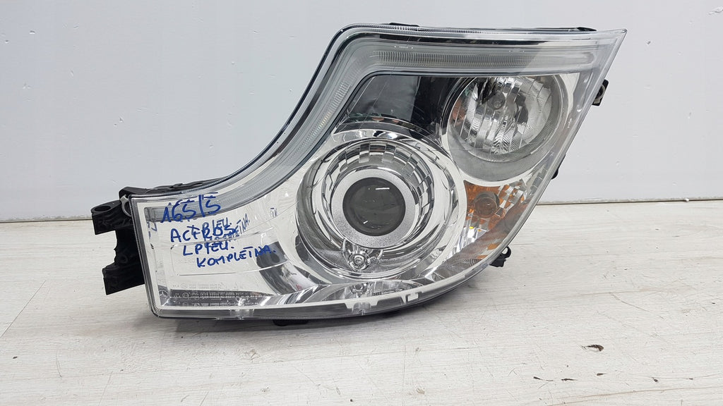 Frontscheinwerfer Mercedes-Benz A9618205239 Links Scheinwerfer Headlight