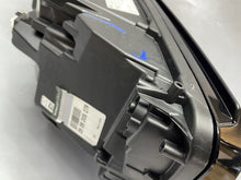Laden Sie das Bild in den Galerie-Viewer, Frontscheinwerfer Renault I 260600907R Links Scheinwerfer Headlight SCH6305480163nk