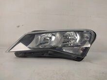 Laden Sie das Bild in den Galerie-Viewer, Frontscheinwerfer Skoda Superb III 3V1941015 Ein Stück (Rechts oder Links)