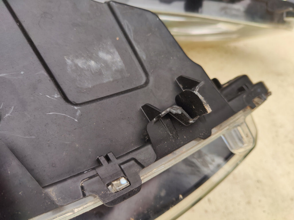 Frontscheinwerfer Renault Scenic 260106928R Ein Satz Scheinwerfer Headlight SCH2789650990qb