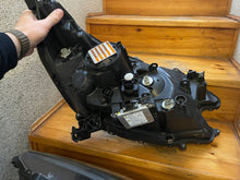 Laden Sie das Bild in den Galerie-Viewer, Frontscheinwerfer Honda Crv Cr-V IV Xenon Rechts Scheinwerfer Headlight