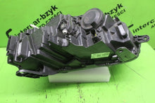 Laden Sie das Bild in den Galerie-Viewer, Frontscheinwerfer Dacia Duster 260106194R LED Rechts Scheinwerfer Headlight