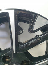 Laden Sie das Bild in den Galerie-Viewer, 1x Alufelge 17 Zoll 7.0" 4x108 32ET Glanz Schwarz 9833892680 Opel Corsa F FEL5388145638vv