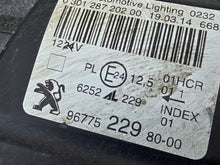 Laden Sie das Bild in den Galerie-Viewer, Frontscheinwerfer Peugeot 308 9677522980-00 Rechts Scheinwerfer Headlight SCH9368229650nk