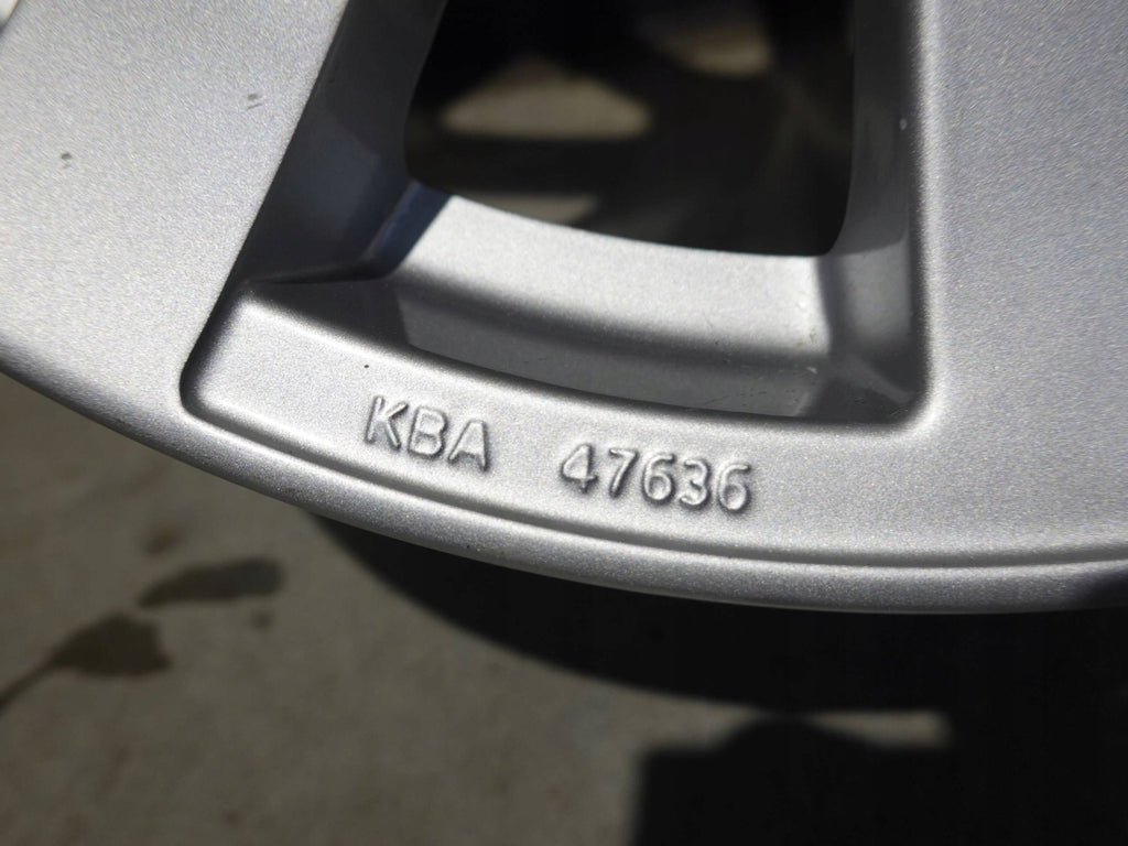 1x Alufelge 16 Zoll 7.0" 4x100 35ET Glanz Silber KBA47636 Dacia Sandero Ii FEL7981028996vs