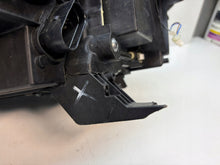 Laden Sie das Bild in den Galerie-Viewer, Frontscheinwerfer VW T Roc Rechts Scheinwerfer Headlight SCH2257660310xd