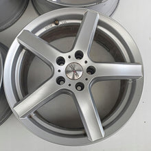 Laden Sie das Bild in den Galerie-Viewer, 4x Alufelge 17 Zoll 7.0" 5x112 43ET Glanz Silber Audi I Rim Wheel FEL2623176267mz