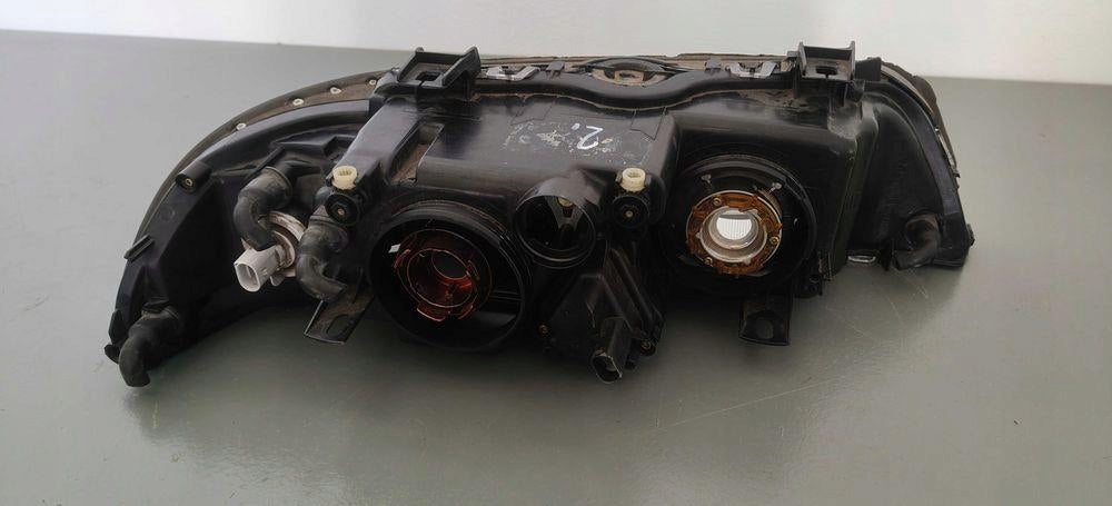 Frontscheinwerfer BMW 5 E39 Xenon Links Scheinwerfer Headlight SCH7401889039rr
