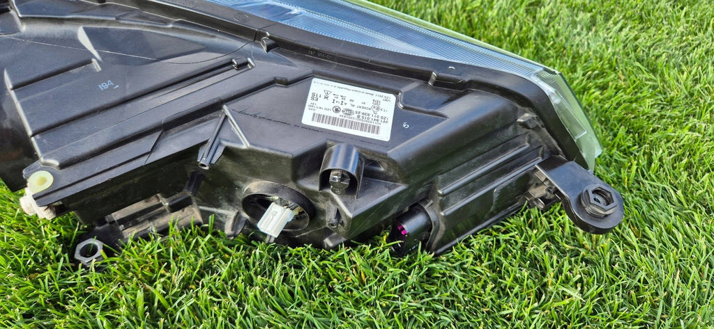 Frontscheinwerfer Skoda Superb III 3V1941015B Xenon Rechts oder Links