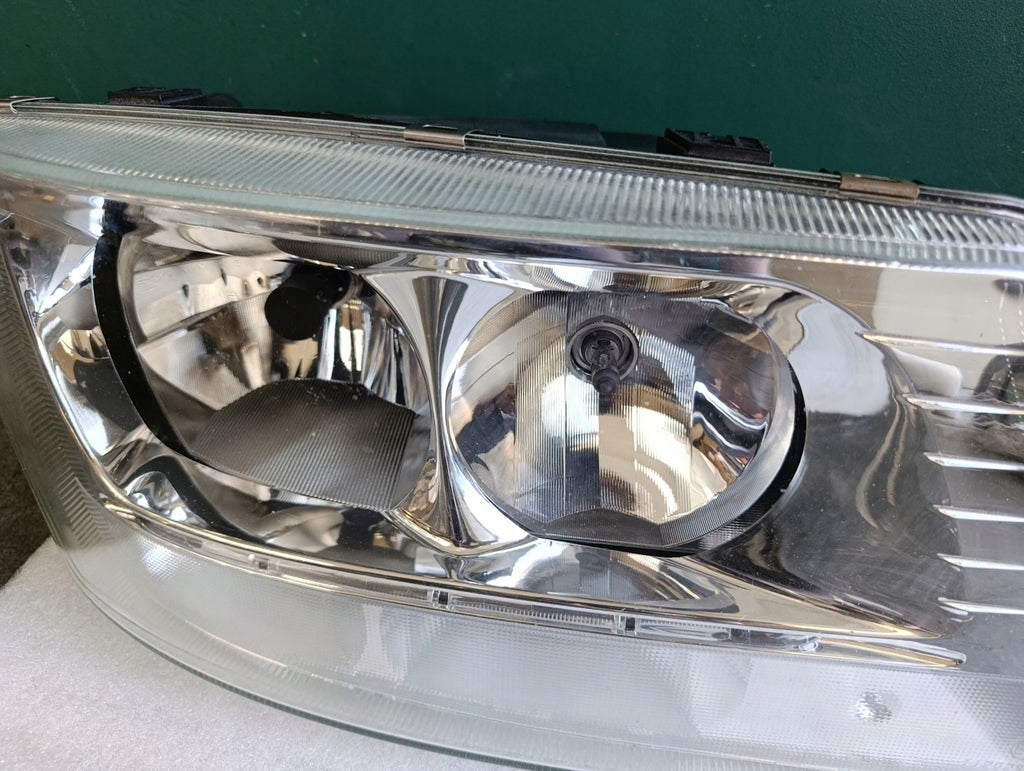Frontscheinwerfer Man 81251016768KOD 85122000 Rechts Scheinwerfer Headlight SCH5730756056mc