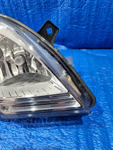 Laden Sie das Bild in den Galerie-Viewer, Frontscheinwerfer Mercedes-Benz Viano W639 Vito A6398201961 Rechts Headlight