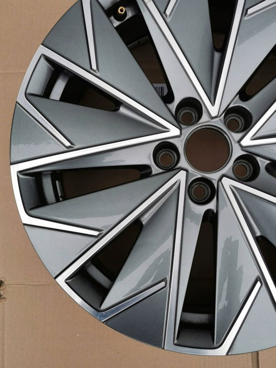 1x Alufelge 17 Zoll 658601025AA Skoda Scala Kamiq Rim Wheel FEL7243616460tn
