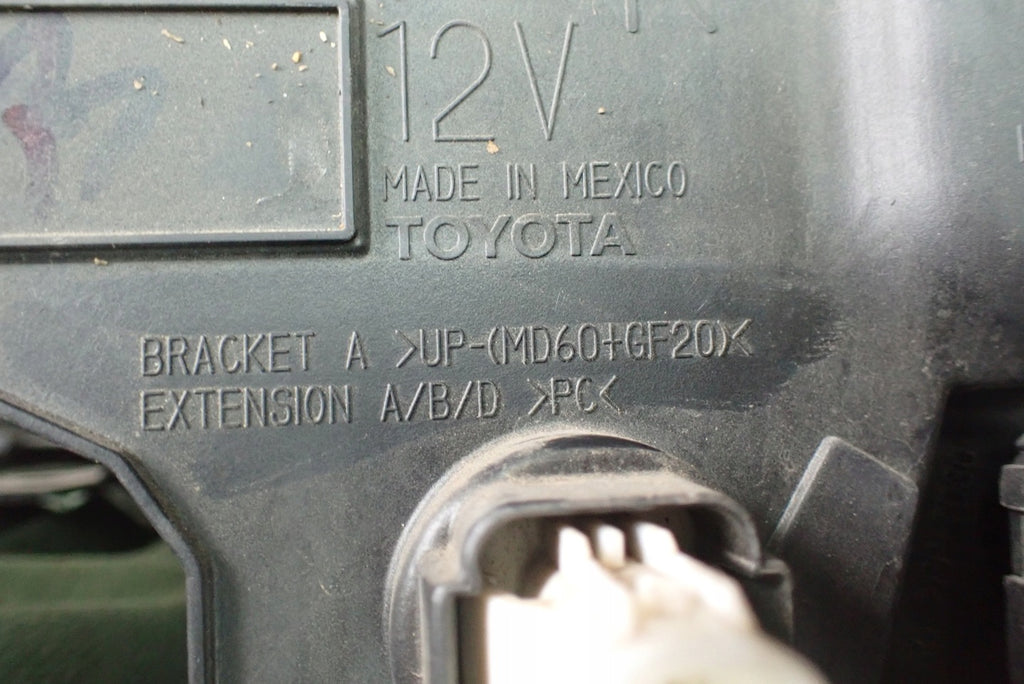 Frontscheinwerfer Toyota Tundra Sequoia 81140-0C230 Rechts Headlight SCH3297074977yq