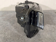 Laden Sie das Bild in den Galerie-Viewer, Frontscheinwerfer VW Tiguan 5NB941035C Links Scheinwerfer Headlight SCH3399775049gm