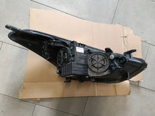 Laden Sie das Bild in den Galerie-Viewer, Frontscheinwerfer Hyundai I30 Links Scheinwerfer Headlight SCH6681387729ld