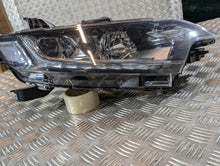 Laden Sie das Bild in den Galerie-Viewer, Frontscheinwerfer Mitsubishi Outlander III 8301C8-64 LED Rechts Headlight