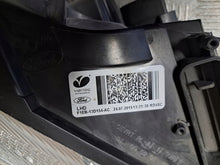 Laden Sie das Bild in den Galerie-Viewer, Frontscheinwerfer Ford Focus F1EB-13D154-AC Xenon Rechts Scheinwerfer Headlight SCH8979135216rb