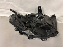 Laden Sie das Bild in den Galerie-Viewer, Frontscheinwerfer Renault 260606388R Links Scheinwerfer Headlight SCH3729707300id