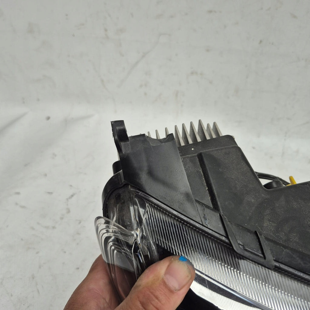 Frontscheinwerfer Dacia Spring 266008993R Rechts Scheinwerfer Headlight SCH5681282019ux