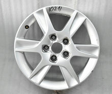 Laden Sie das Bild in den Galerie-Viewer, 1x Alufelge 16 Zoll 6.5&quot; 5x112 50ET Glanz Silber 8P0601025AN Audi A3 Rim Wheel