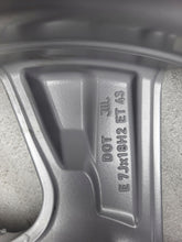 Load image into Gallery viewer, 1x Alufelge 18 Zoll 7.0" 5x112 43ET Glanz Silber 83A601025H Audi Q3 Rim Wheel FEL2741201420vu