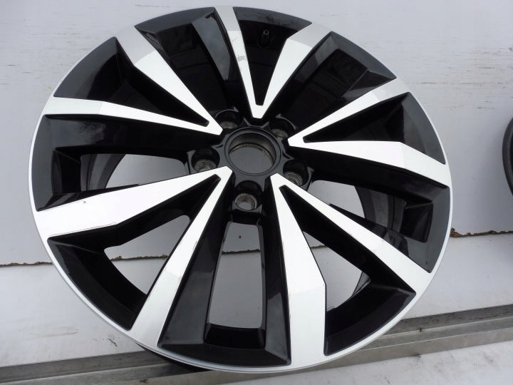 1x Alufelge 17 Zoll 7.0" 5x112 45ET 2GA601025B VW T-Roc Rim Wheel FEL2423082362nk