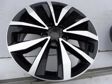 Laden Sie das Bild in den Galerie-Viewer, 1x Alufelge 17 Zoll 7.0" 5x112 45ET 2GA601025B VW T-Roc Rim Wheel FEL2423082362nk