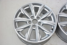 Load image into Gallery viewer, 1x Alufelge 17 Zoll 7.0&quot; 5x112 34ET Glanz Silber 80A601025 Audi Rim Wheel