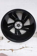 Laden Sie das Bild in den Galerie-Viewer, 1x Alufelge 20 Zoll 9.0" 5x112 33ET Glanz Schwarz 760601025S VW Rim Wheel FEL2744062985sm