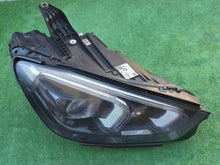 Laden Sie das Bild in den Galerie-Viewer, Frontscheinwerfer Mercedes-Benz Gle A1679061700 Full LED Rechts Headlight SCH4427023523tv