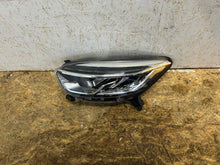 Load image into Gallery viewer, Frontscheinwerfer Renault Captur I 260606152R LED Links Scheinwerfer Headlight SCH9371314632gc