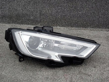 Laden Sie das Bild in den Galerie-Viewer, Frontscheinwerfer Audi A3 8V0941044E Rechts Scheinwerfer Headlight