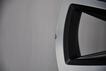 Laden Sie das Bild in den Galerie-Viewer, 1x Alufelge 18 Zoll 7.0" 5x100 39ET Glanz 2GM601025AL VW Rim Wheel FEL4342255860nr
