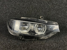 Laden Sie das Bild in den Galerie-Viewer, Frontscheinwerfer BMW F32 7399110 7377841 Ein Stück (Rechts oder Links)