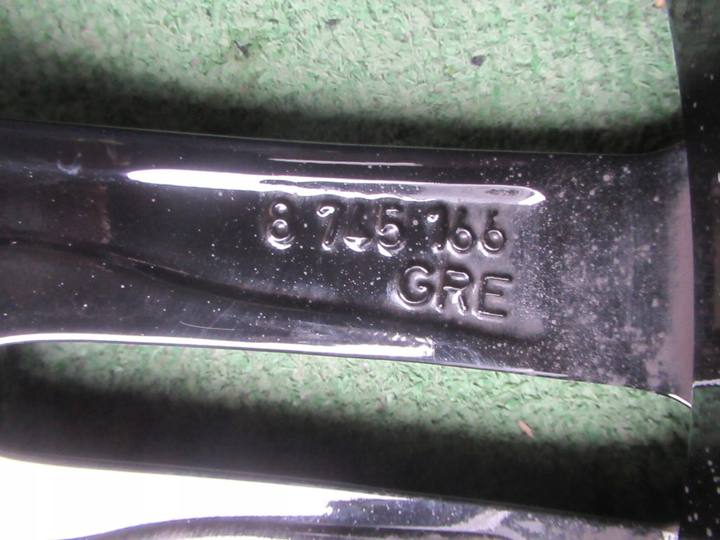 1x Alufelge 18 Zoll 8.0" 5x120 52ET Glanz Schwarz 8009703 BMW 2 F22 1 F21 F20 FEL3435172746ym