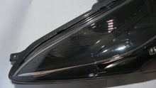 Laden Sie das Bild in den Galerie-Viewer, Frontscheinwerfer Hyundai I40 92102-3Z620 LED Rechts Scheinwerfer Headlight