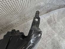 Laden Sie das Bild in den Galerie-Viewer, Frontscheinwerfer Opel Vivaro A 9808567780 Links Scheinwerfer Headlight