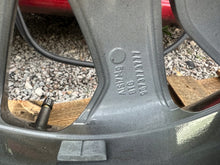 Laden Sie das Bild in den Galerie-Viewer, 1x Alufelge 17 Zoll 7.0" 4x108 25ET Glanz Graphit 9673773777 Peugeot I Rim Wheel FEL3580852494uj