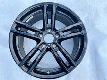 Load image into Gallery viewer, 1x Alufelge 18 Zoll 8.0" 5x120 52ET Glanz Schwarz 8074186 BMW 1 F21 F20 FEL2198720874pr