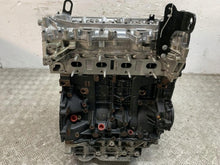 Laden Sie das Bild in den Galerie-Viewer, Motor Renault Master III M9TSBCD7 2.3 DCI Diesel Engine Unkomplett MOT6588992438qm