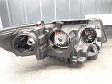 Laden Sie das Bild in den Galerie-Viewer, Frontscheinwerfer Land Rover Discovery FK7213W030AG Links Scheinwerfer Headlight SCH5189373898gy