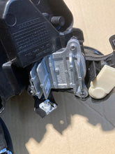 Load image into Gallery viewer, Frontscheinwerfer VW Golf VIII 5H1941005 LED Links Scheinwerfer Headlight SCH1165761139wp