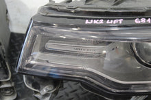 Laden Sie das Bild in den Galerie-Viewer, Frontscheinwerfer Jeep Grand Cherokee Wk2 68144708AE 68144709AE Ein Satz SCH8676236634vu