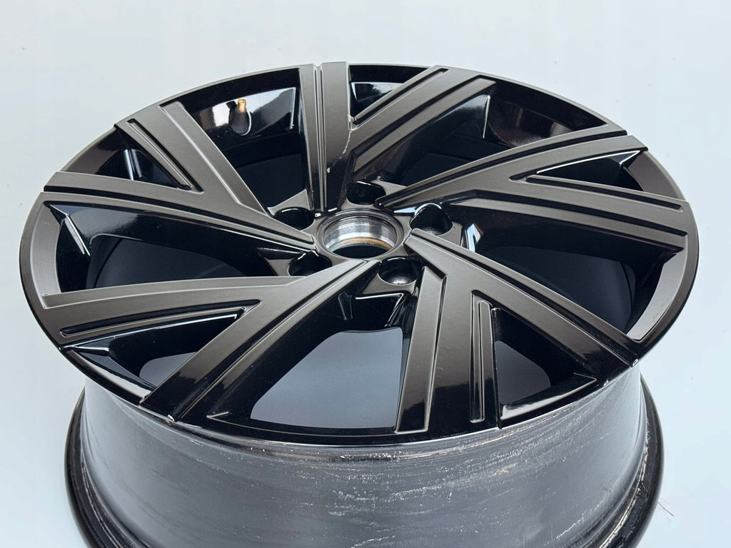 1x Alufelge 18 Zoll 7.5" 5x112 51ET 5H0601025M VW Golf Viii Rim Wheel