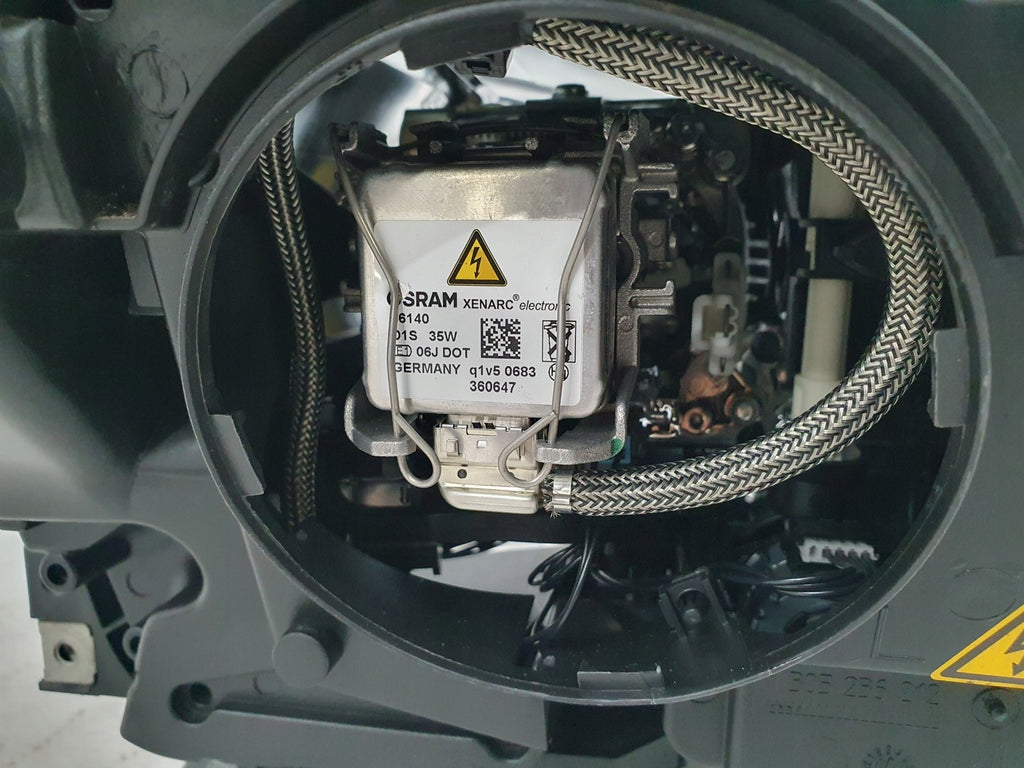 Frontscheinwerfer Mercedes-Benz W204 A2048202959 Xenon Links Headlight SCH7784113628xg
