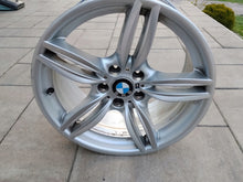 Load image into Gallery viewer, 1x Alufelge 19 Zoll 9.0" 5x120 44ET 7842653 BMW 1 Rim Wheel FEL5552840510eh