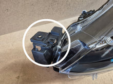 Laden Sie das Bild in den Galerie-Viewer, Frontscheinwerfer Mazda 2 Dj LED Links Scheinwerfer Headlight