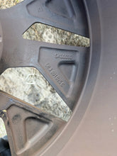 Load image into Gallery viewer, 1x Alufelge 17 Zoll 7.0" 5x112 46ET 5E3601025C Skoda Octavia 5e3 Iv Rim Wheel FEL9635505353ac